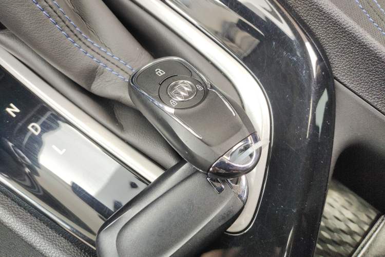 Used Buick Encore 2020 20T CVT Elite Edition Interior 1