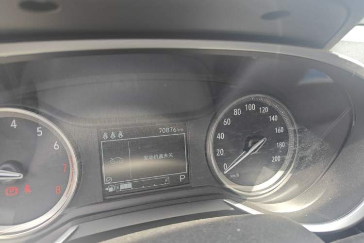Used Buick Encore 2020 20T CVT Elite Edition Odometer Close Up