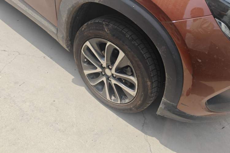 Used Buick Encore 2020 20T CVT Elite Edition Right Front Wheel Hub