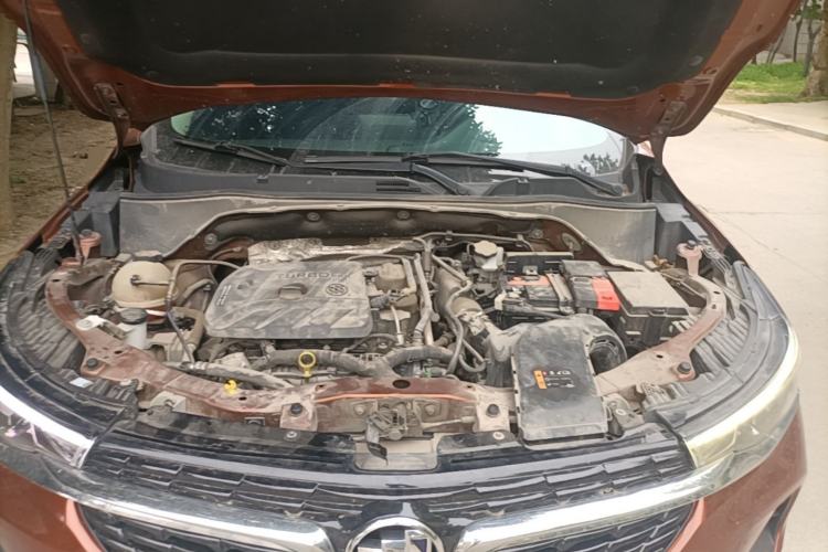 Used Buick Encore 2021 332T CVT Elite Edition Engine Bay