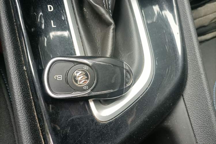 Used Buick Encore 2021 332T CVT Elite Edition Interior 1