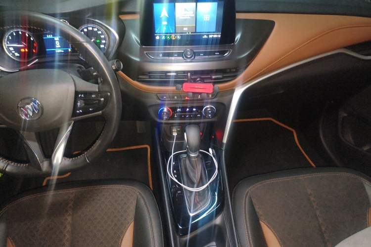 Used Buick Encore 2021 332T CVT Luxury Version Audio And AC Panel