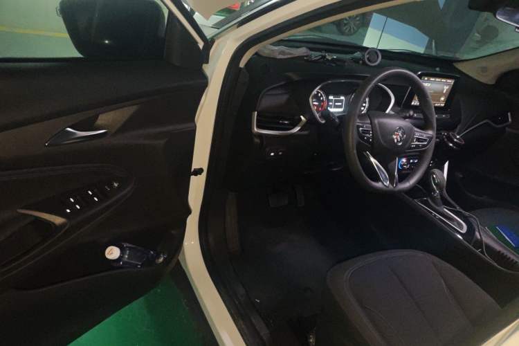 Used Buick Encore 2021 332T CVT Elite Edition Driver Seat