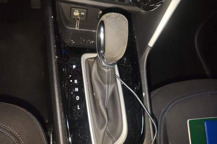 Used Buick Encore 2021 332T CVT Elite Edition Gear Lever