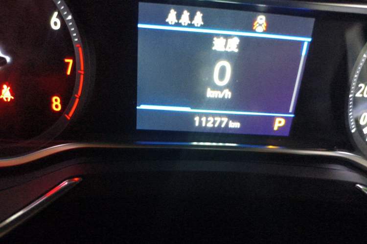 Used Buick Encore 2021 332T CVT Luxury Version Odometer Close Up