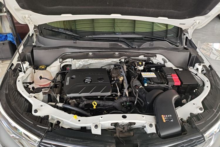Used Buick Encore 2021 332T CVT Elite Edition Engine Bay