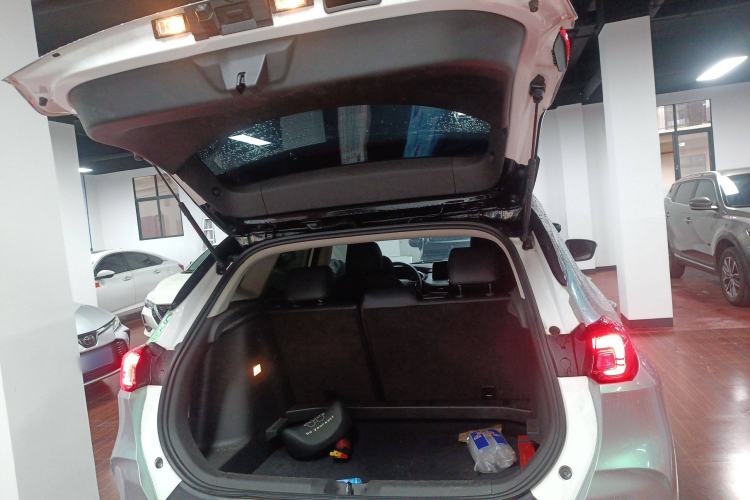 Used Buick Encore 2021 332T CVT Elite Edition Trunk