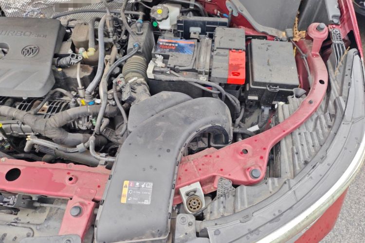 Used Buick Encore 2021 332T CVT Elite Edition Engine Bay Left