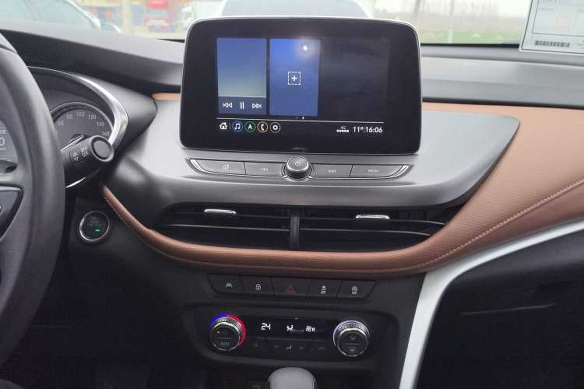 Used Buick Encore 2021 332T CVT Luxury Version Audio And AC Panel