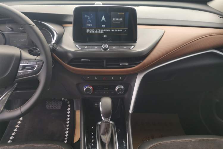 Used Buick Encore 2021 332T CVT Luxury Version Audio And AC Panel
