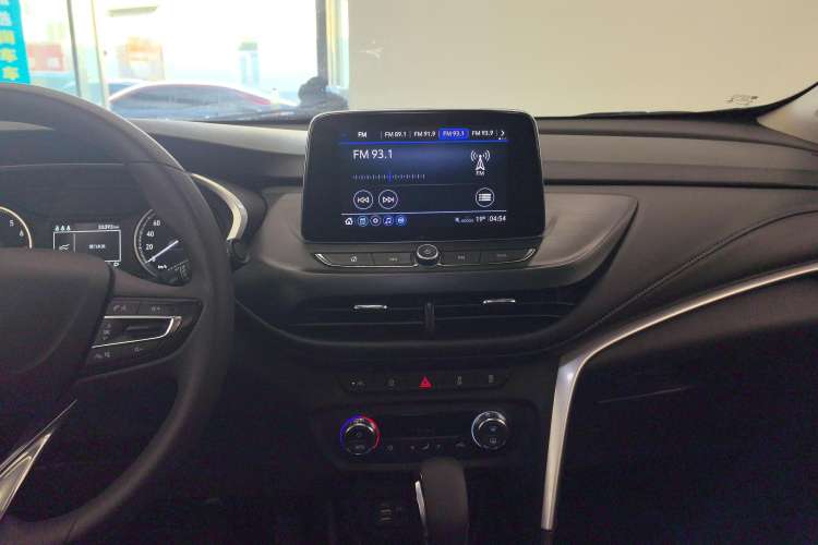 Used Buick Encore 2021 332T CVT Elite Edition Audio And AC Panel