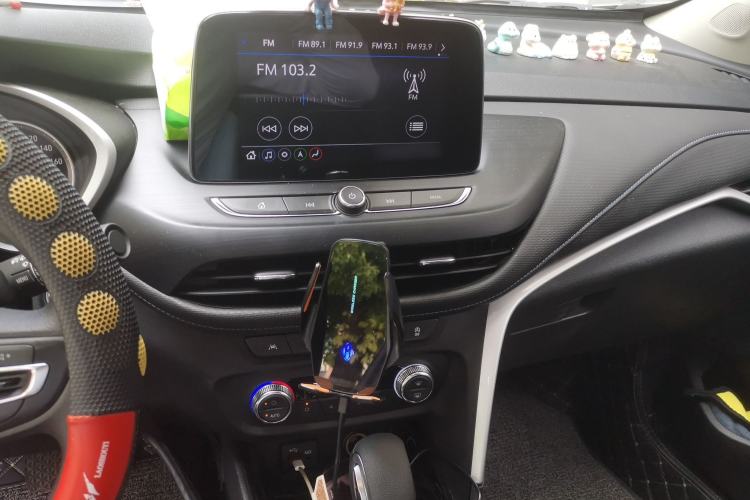 Used Buick Encore 2021 332T CVT Elite Edition Audio And AC Panel