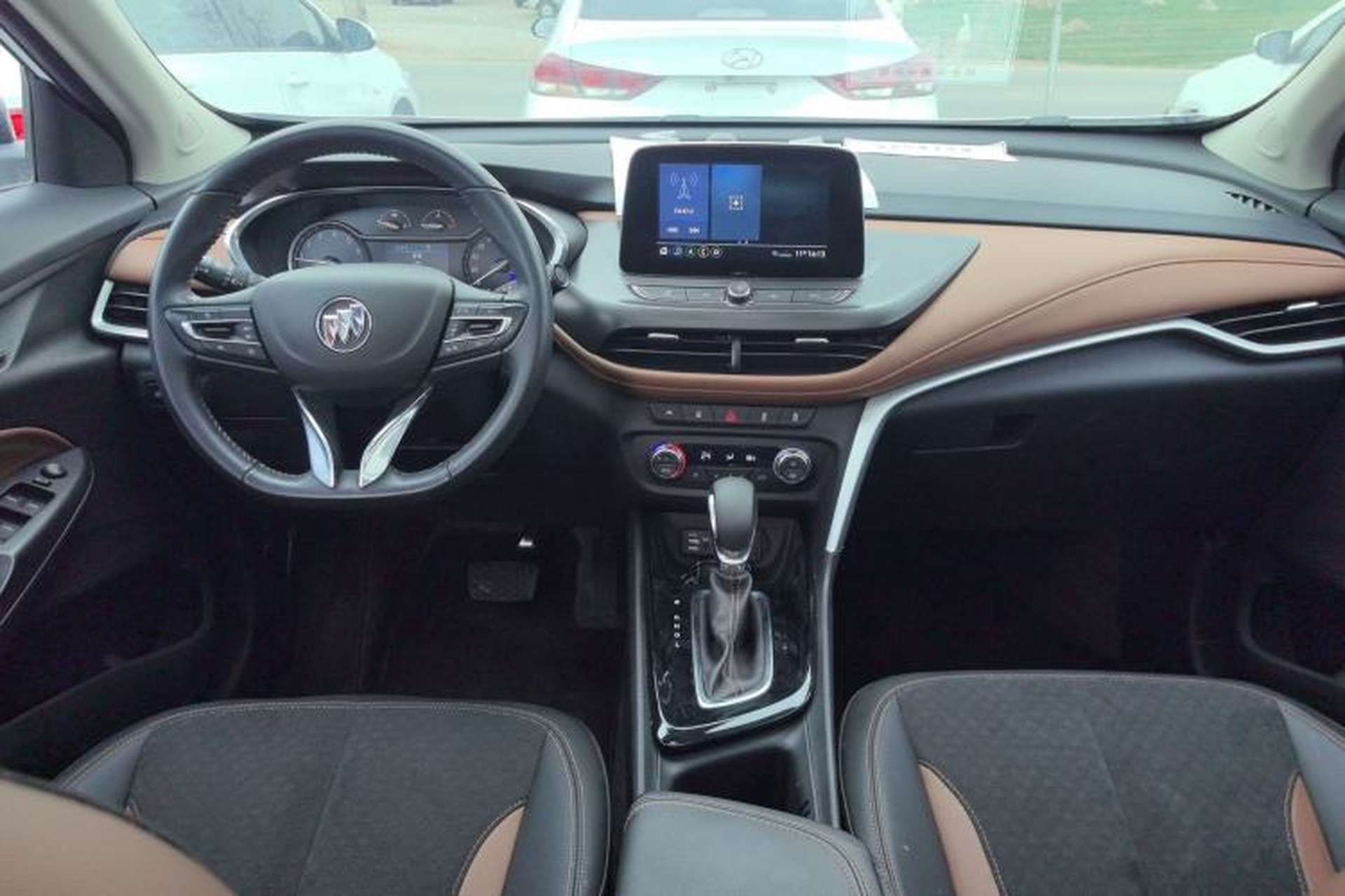 Used Buick Encore 2021 332T CVT Luxury Version Center Console
