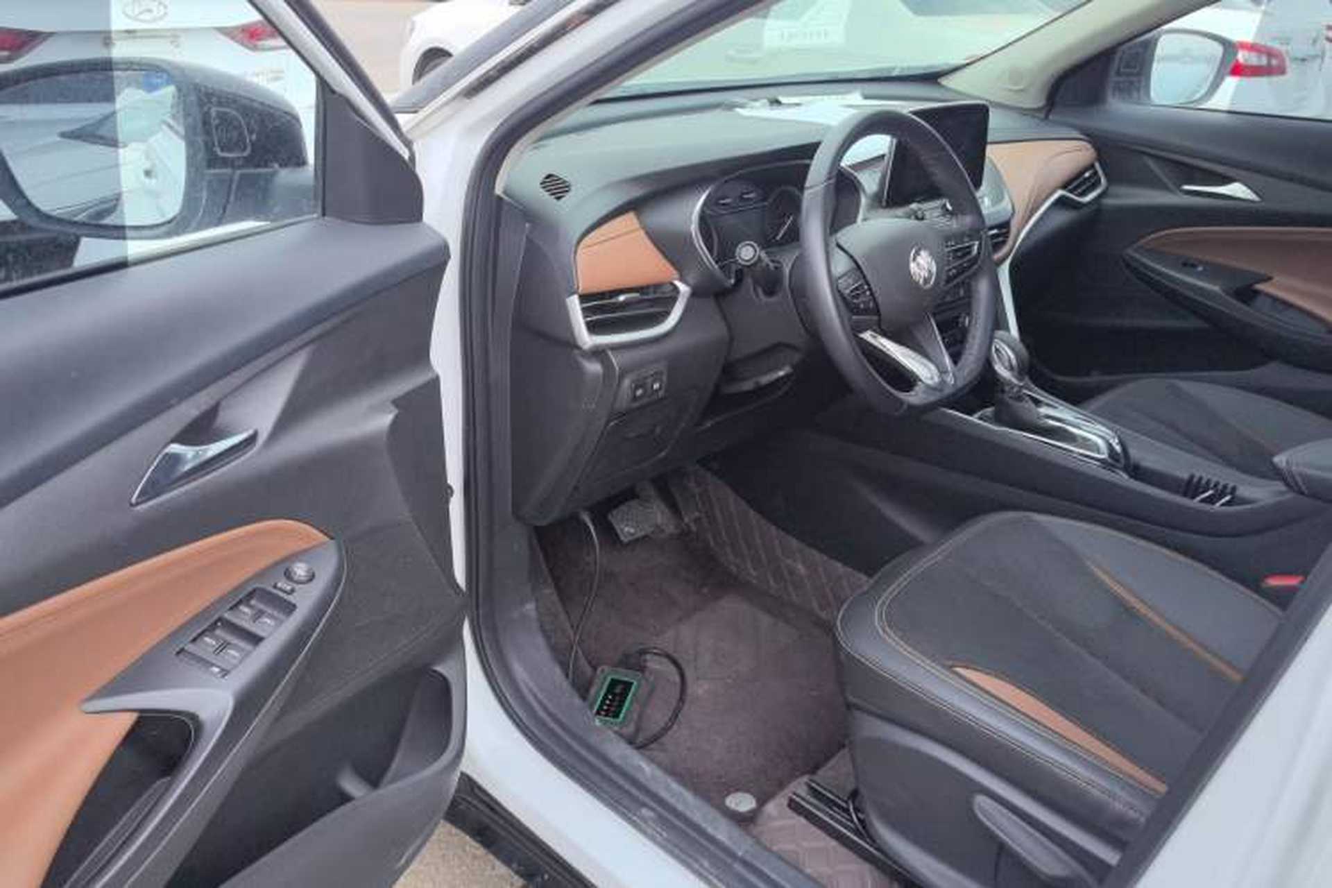 Used Buick Encore 2021 332T CVT Luxury Version Driver Seat