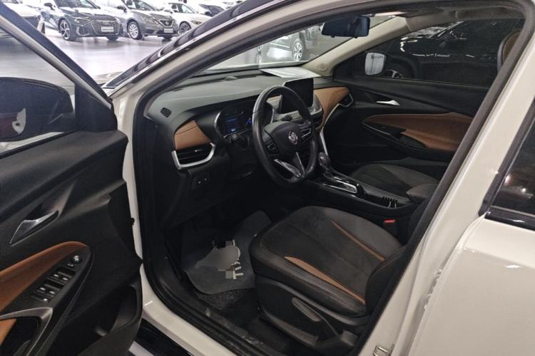 Used Buick Encore 2021 332T CVT Luxury Version Driver Seat