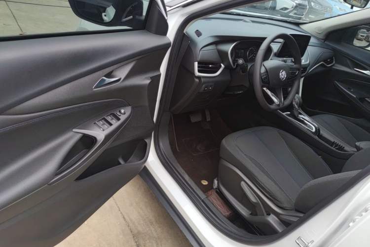Used Buick Encore 2021 332T CVT Elite Edition Driver Seat