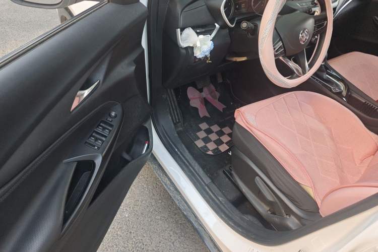 Used Buick Encore 2021 332T CVT Elite Edition Driver Seat