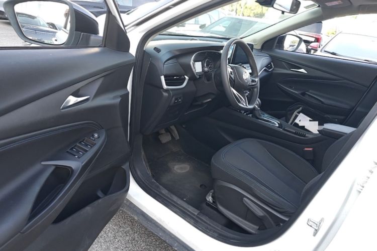 Used Buick Encore 2021 332T CVT Elite Edition Driver Seat