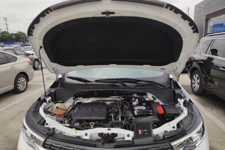 Used Buick Encore 2021 332T CVT Elite Edition Engine Bay