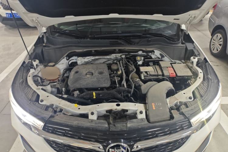Used Buick Encore 2021 332T CVT Elite Edition Engine Bay