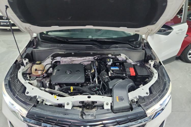 Used Buick Encore 2021 332T CVT Elite Edition Engine Bay
