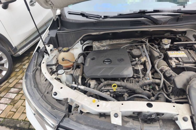 Used Buick Encore 2021 332T CVT Luxury Version Engine Bay Right