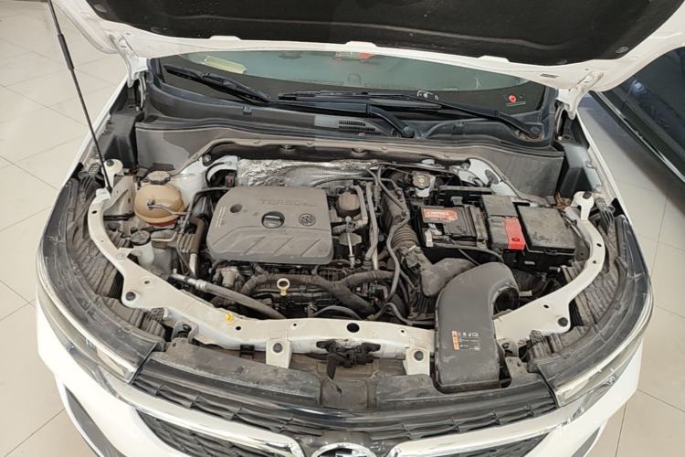 Used Buick Encore 2021 332T CVT Elite Edition Engine Bay