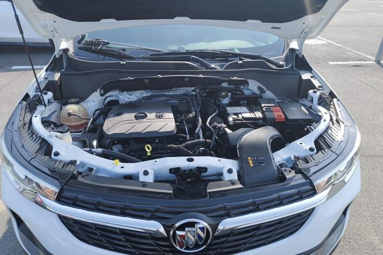 Used Buick Encore 2021 332T CVT Elite Edition Engine Bay