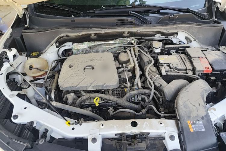 Used Buick Encore 2021 332T CVT Elite Edition Engine Bay