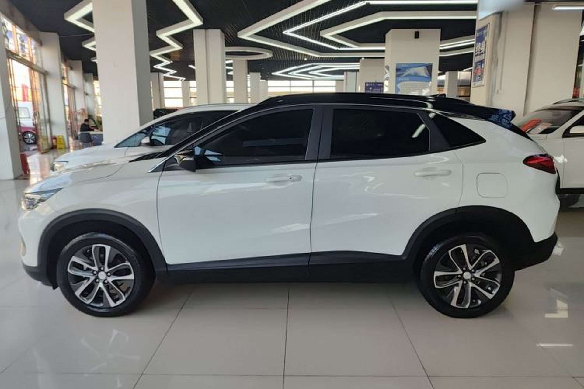 Used Buick Encore 2021 332T CVT Elite Edition Exterior 3