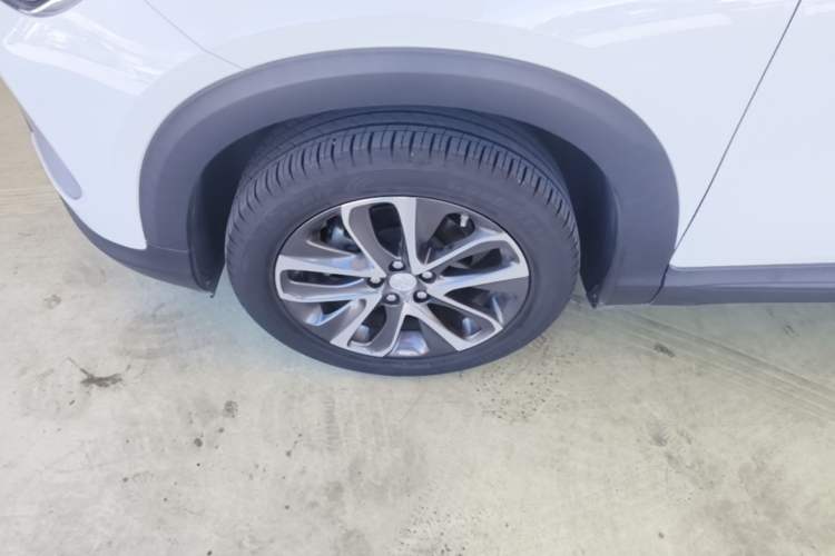 Used Buick Encore 2021 332T CVT Elite Edition Exterior 4