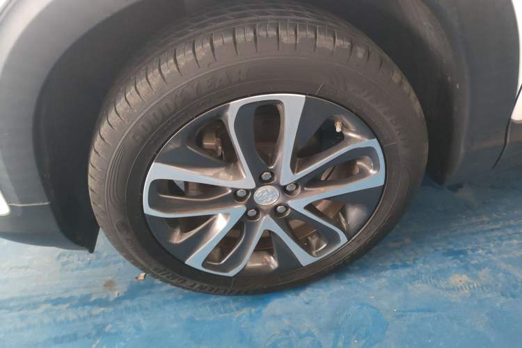 Used Buick Encore 2021 332T CVT Elite Edition Exterior 4