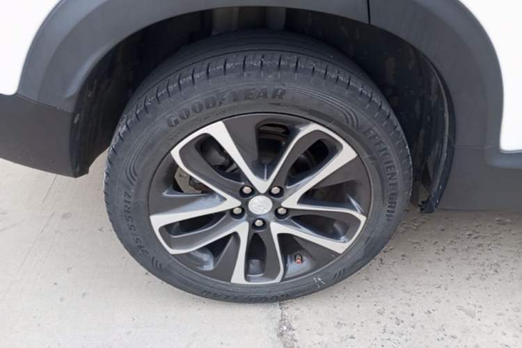 Used Buick Encore 2021 332T CVT Elite Edition Exterior 5
