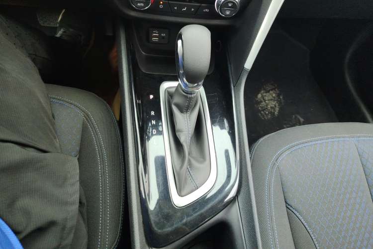 Used Buick Encore 2021 332T CVT Elite Edition Gear Lever
