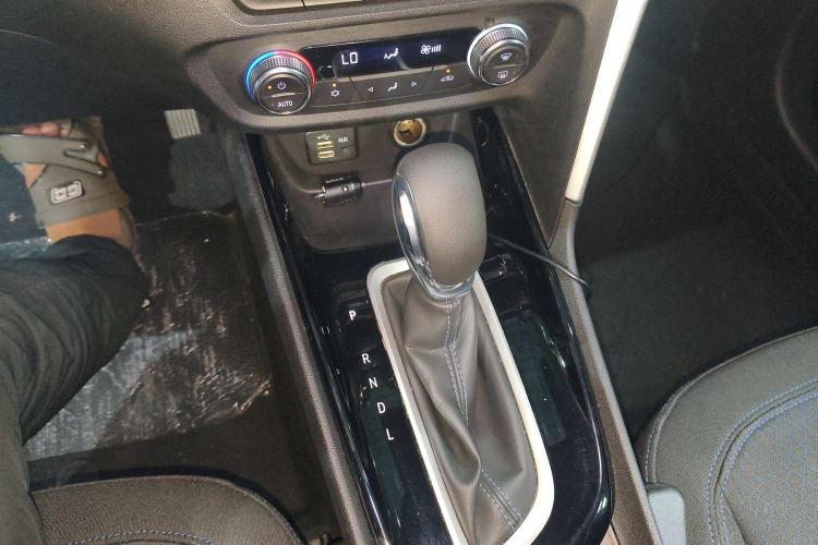 Used Buick Encore 2021 332T CVT Elite Edition Gear Lever