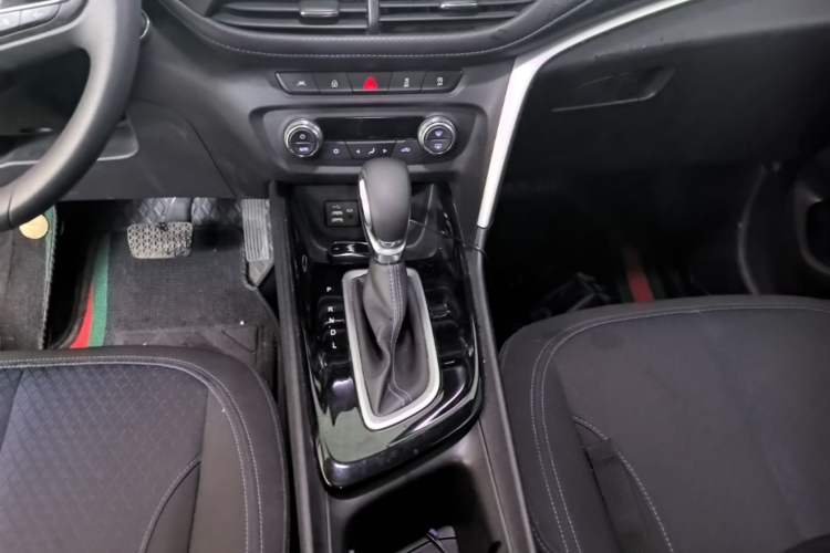 Used Buick Encore 2021 332T CVT Elite Edition Gear Lever