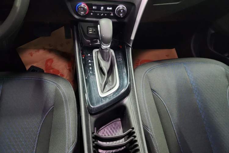 Used Buick Encore 2021 332T CVT Elite Edition Gear Lever