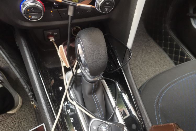 Used Buick Encore 2021 332T CVT Elite Edition Gear Lever