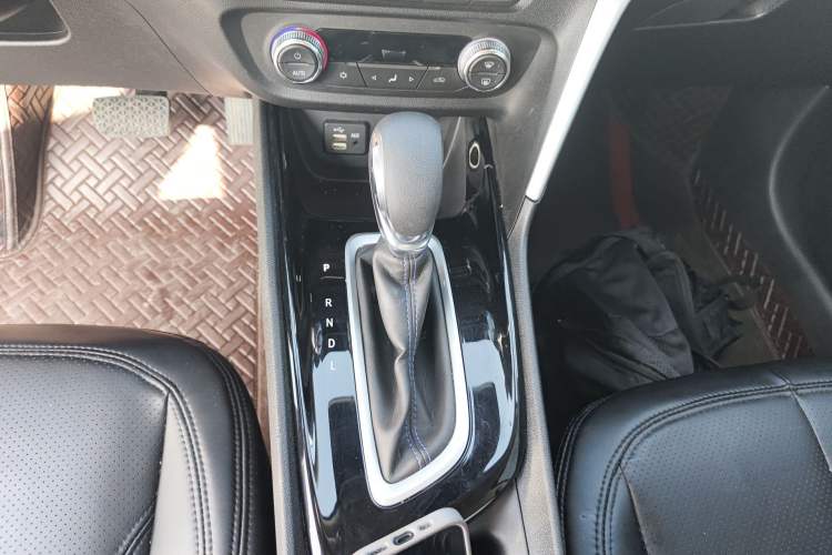 Used Buick Encore 2021 332T CVT Elite Edition Gear Lever