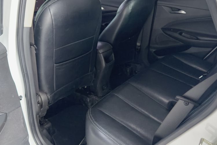 Used Buick Encore 2021 332T CVT Elite Edition Interior 2