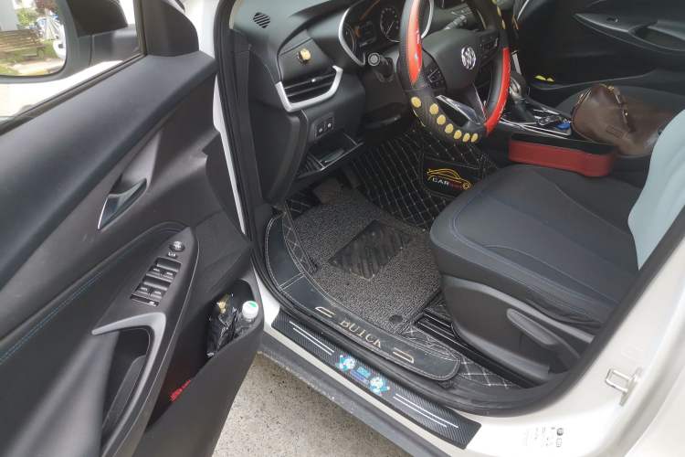 Used Buick Encore 2021 332T CVT Elite Edition Interior 3