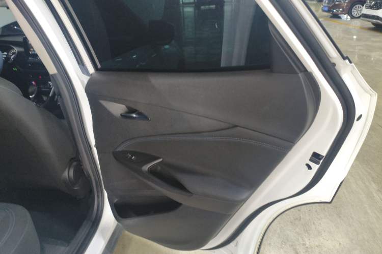 Used Buick Encore 2021 332T CVT Elite Edition Interior 6