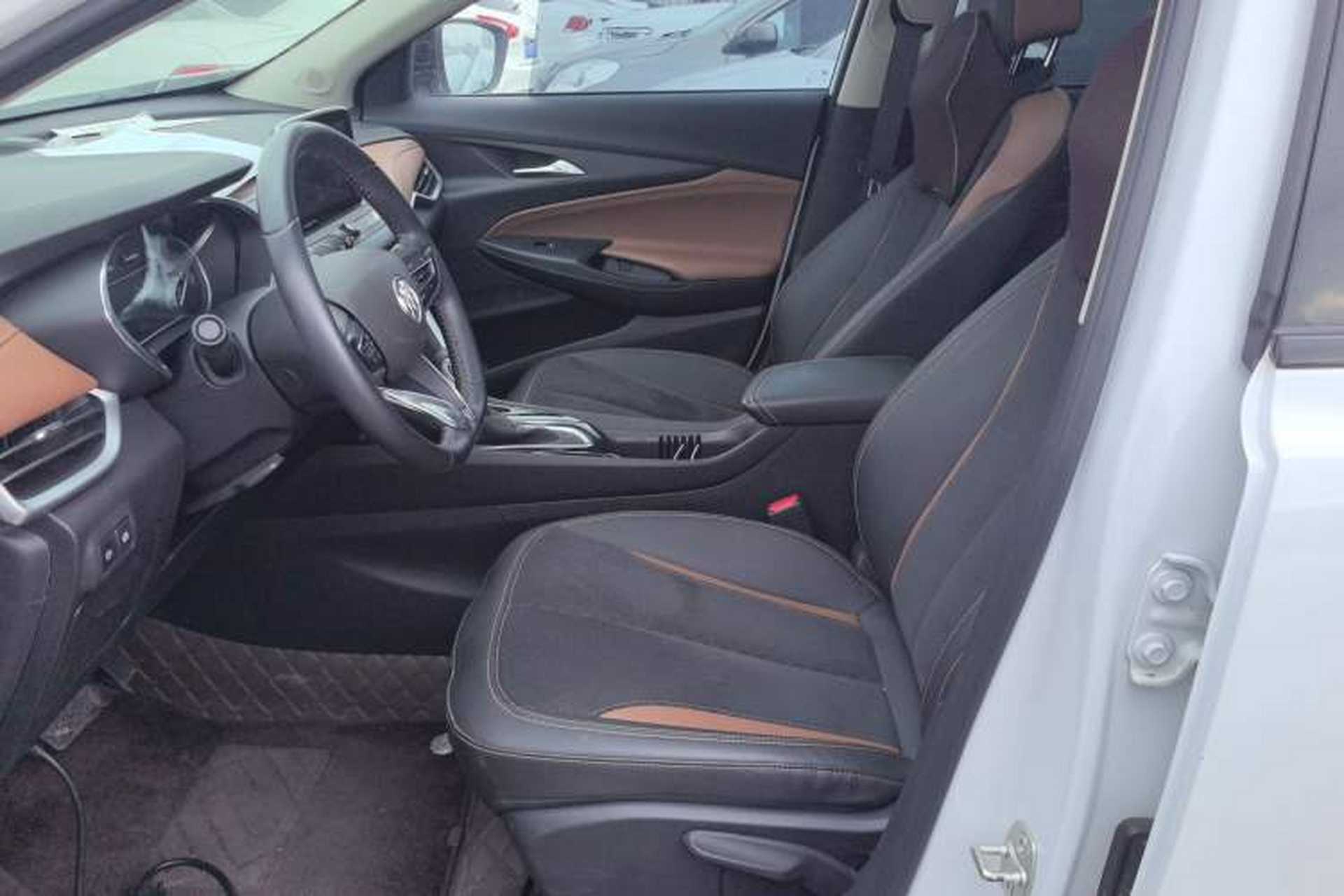 Used Buick Encore 2021 332T CVT Luxury Version Left Front Seat