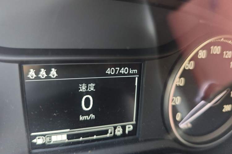 Used Buick Encore 2021 332T CVT Elite Edition Odometer Close Up