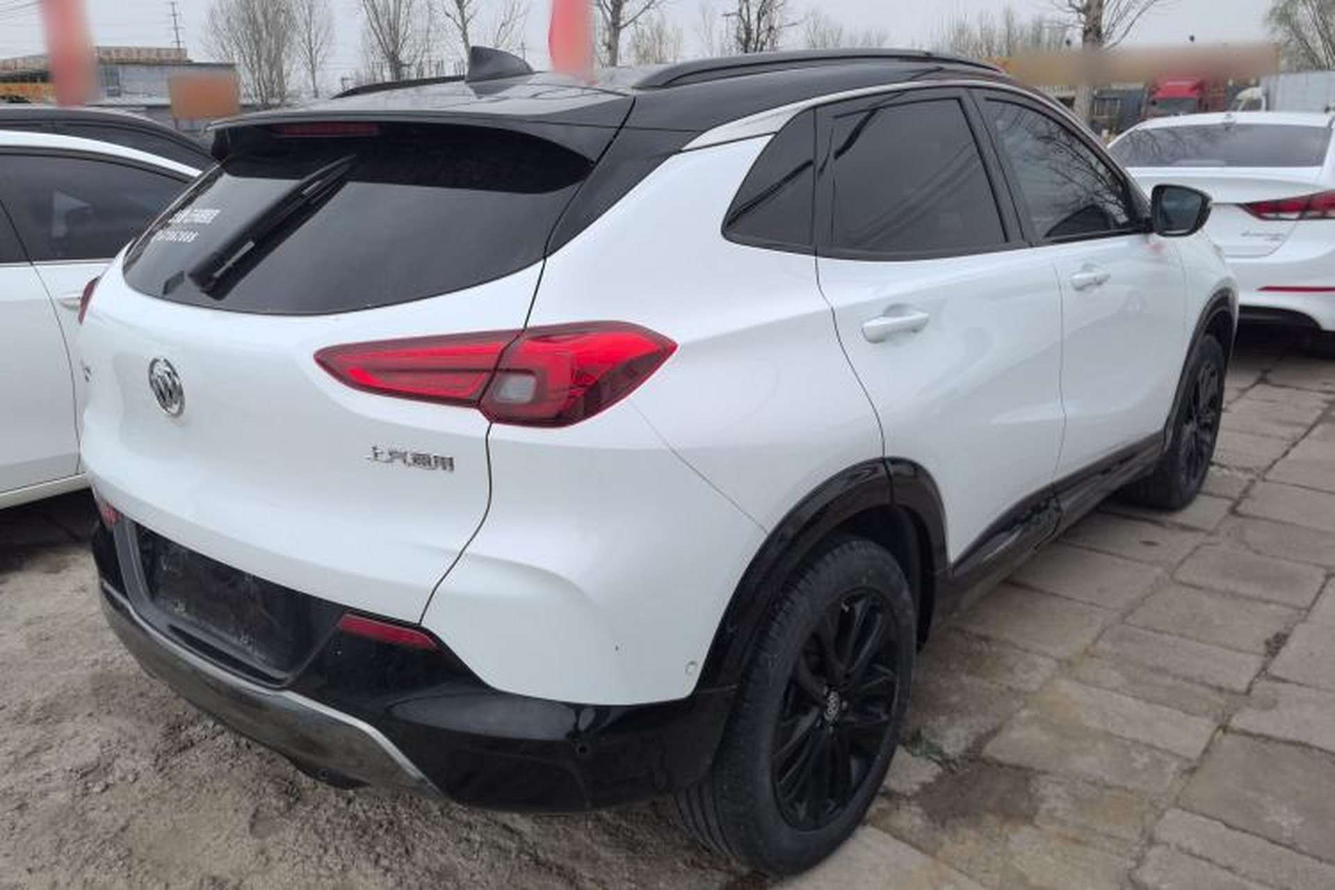 Used Buick Encore 2021 332T CVT Luxury Version Rear Right 45 Deg