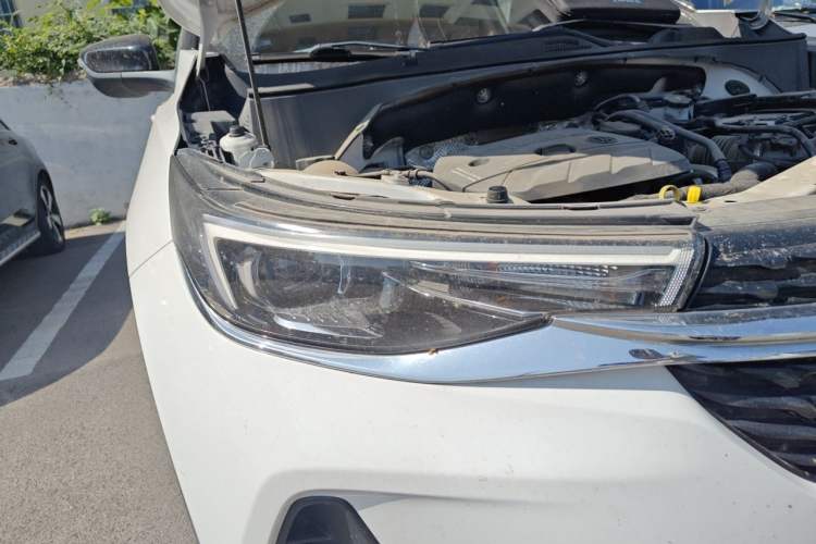 Used Buick Encore 2021 332T CVT Elite Edition Right Front Headlight