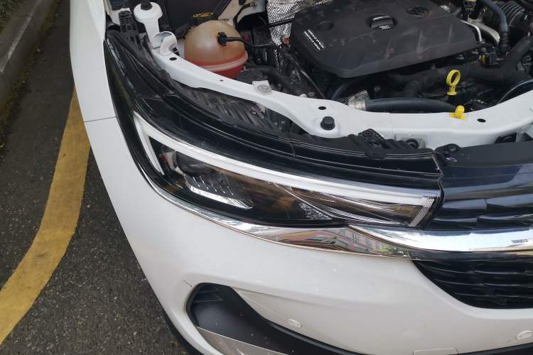 Used Buick Encore 2021 332T CVT Elite Edition Right Front Headlight