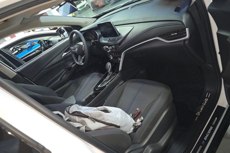 Used Buick Encore 2021 332T CVT Elite Edition Right Front Seat