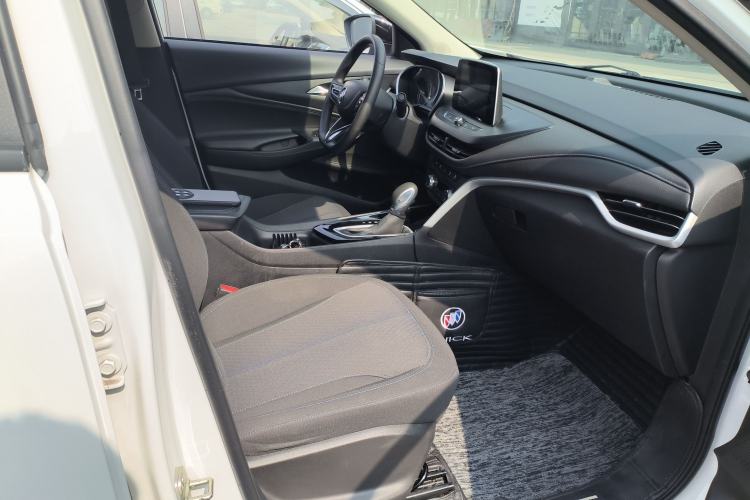 Used Buick Encore 2021 332T CVT Elite Edition Right Front Seat