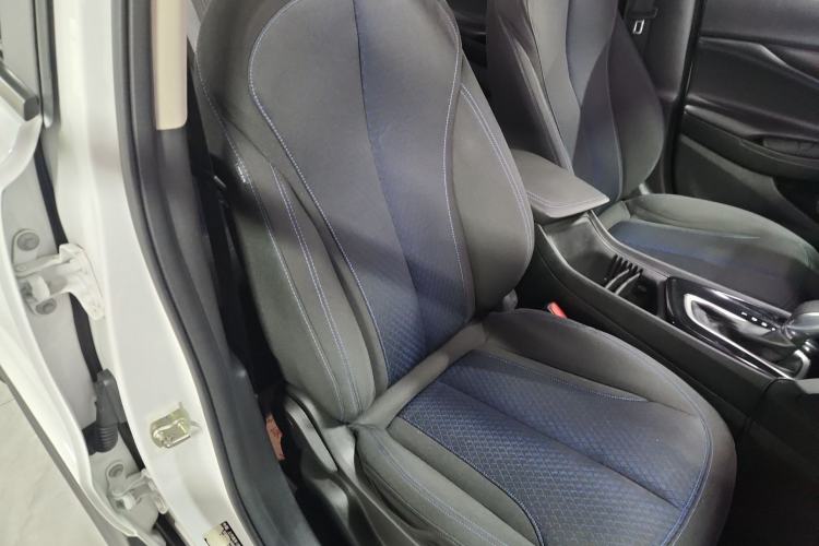Used Buick Encore 2021 332T CVT Elite Edition Right Front Seat